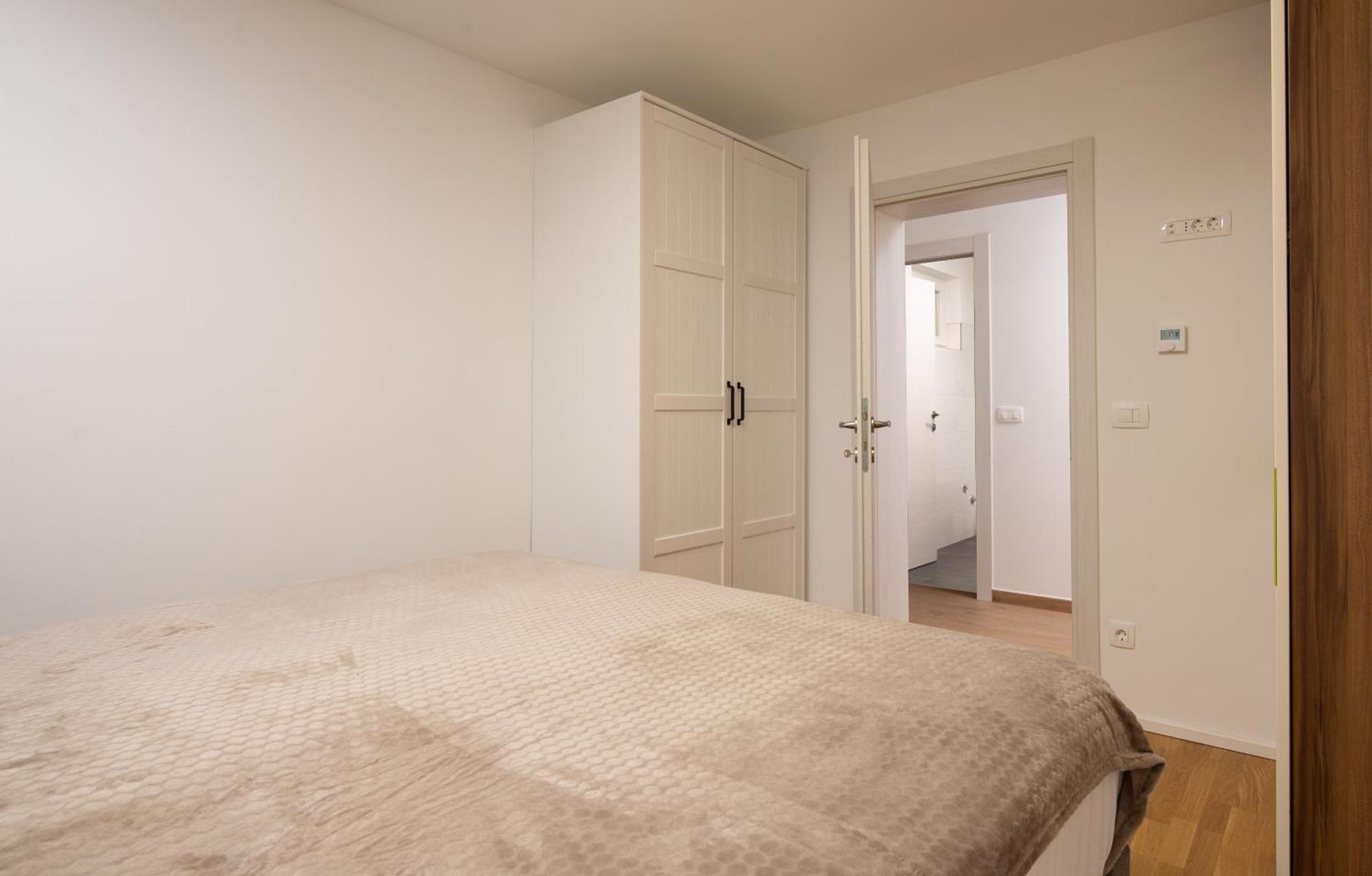 Azureo With Ocean View Apartment